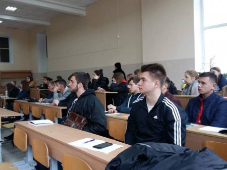 Студентам ІФНТУНГ розповіли про зарубіжний досвід організації та роботи місцевої влади