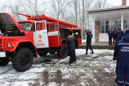 Печеніжинська ОТГ отримала пожежне авто підвищеної прохідності