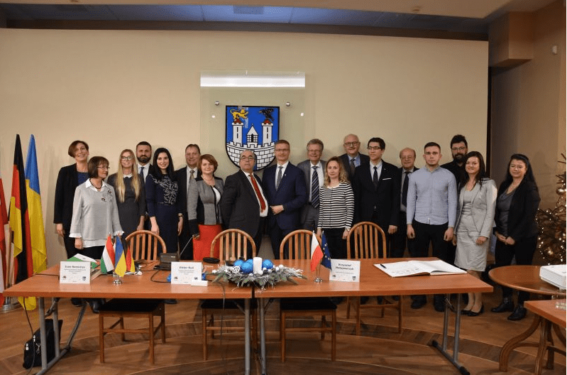 Делегація з Івано-Франківська взяла участь у засіданні Президії Асоціації міст-володарів Призу Європи