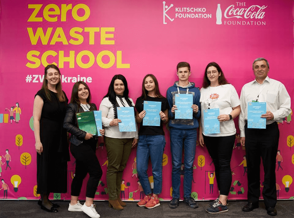 Навчальні заклади двох прикарпатських ОТГ стали переможцями проєкту Zero Waste School 2019