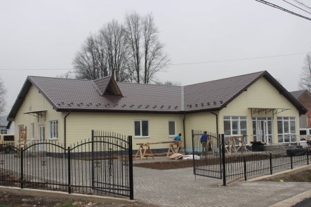 У Печеніжині продовжується будівництво амбулаторії групової практики сімейної медицини.