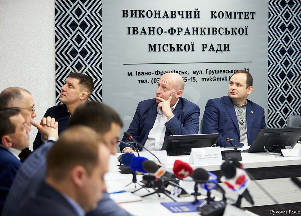 Круглий стіл на тему 