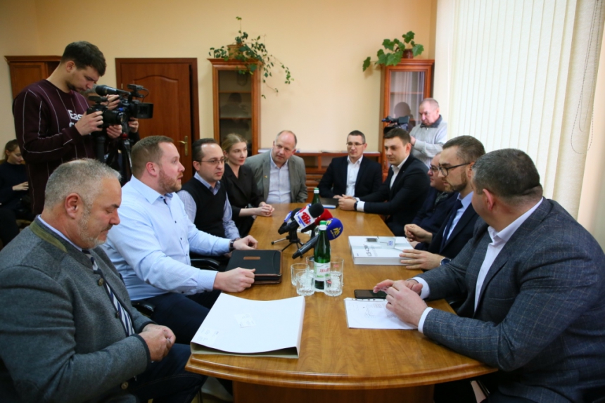 Німці хочуть збудувати у Тлумацькій ОТГ енергогенеруючі вітряки