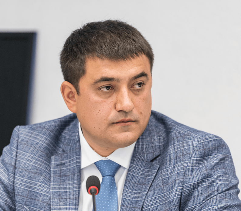 Юрій Стефанчук: Уряд пропонує кардинально скоротити видатки для місцевих бюджетів. Briz-info