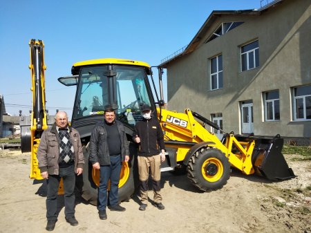 П'ядицька сільська рада об'єднаної територіальнох громади отримала екскаватор-навантажувач JCB 3CX SM