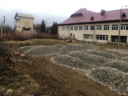 Завершено будівництво багатофункціонального майданчика на території Делятинського ліцею №2!
