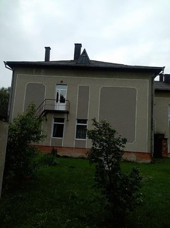 В ДНЗ «Берізка» Заболотівської селищної ради ОТГ, проведено ремонт із встановленням метало пластикових дверей, вікна та професійної кухонної витяжки