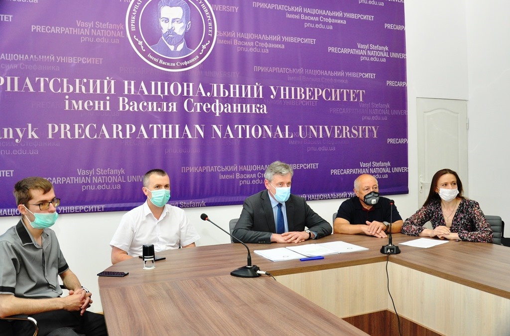 Прикарпатці з поляками 