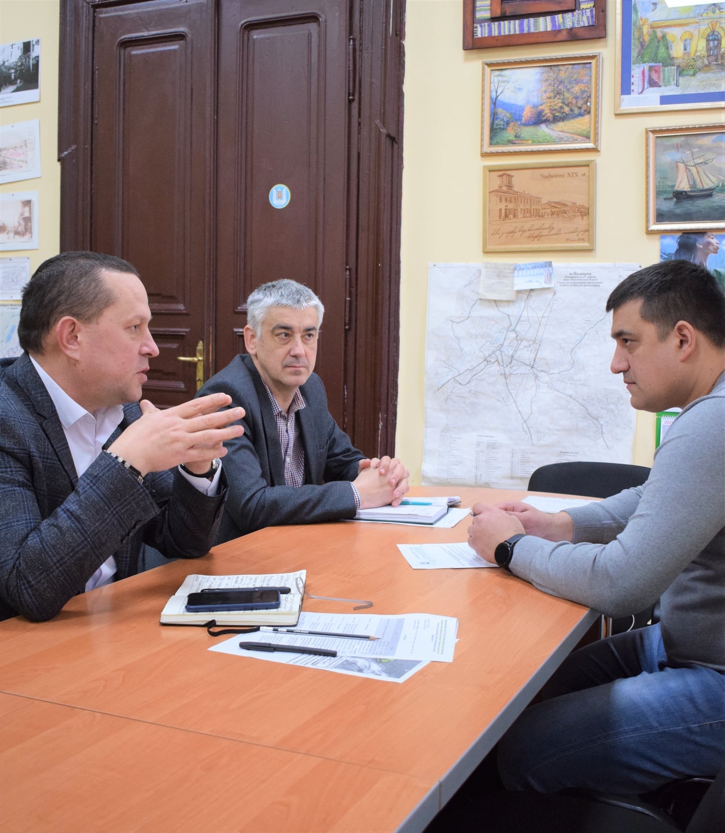 Команда ІФ РВ АМУ провела виїзну консультацію для Надвірнянської територіальної громади на тему «Стратегічний розвиток Надвірнянської ТГ в умовах законодавчих змін»