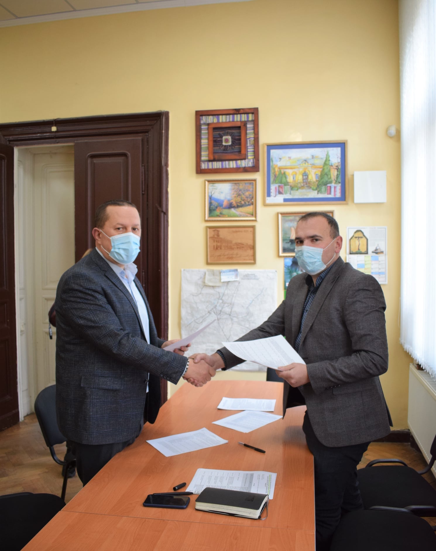 Громади Прикарпаття налагоджують добросусідські відносини