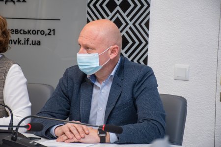 Платформа з політичного діалогу на тему: «Законодавчі пріоритети забезпечення ефективної діяльності місцевого самоврядування» відбулася в Івано-Франківському РВ АМУ