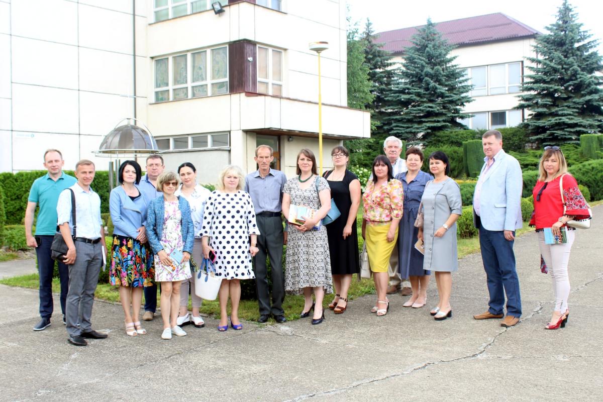 Івано-Франківськ презентує учасникам Діалогового заходу АМУ кращі практики закладів освіти