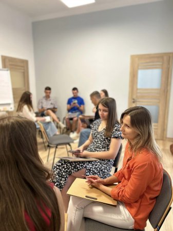 У Івано-Франківську відбувся перший тренінг для волонтерів у межах проєкту «Волонтерство for everyone»