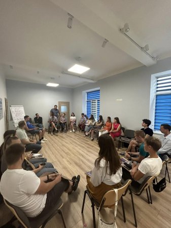 У Івано-Франківську відбувся перший тренінг для волонтерів у межах проєкту «Волонтерство for everyone»